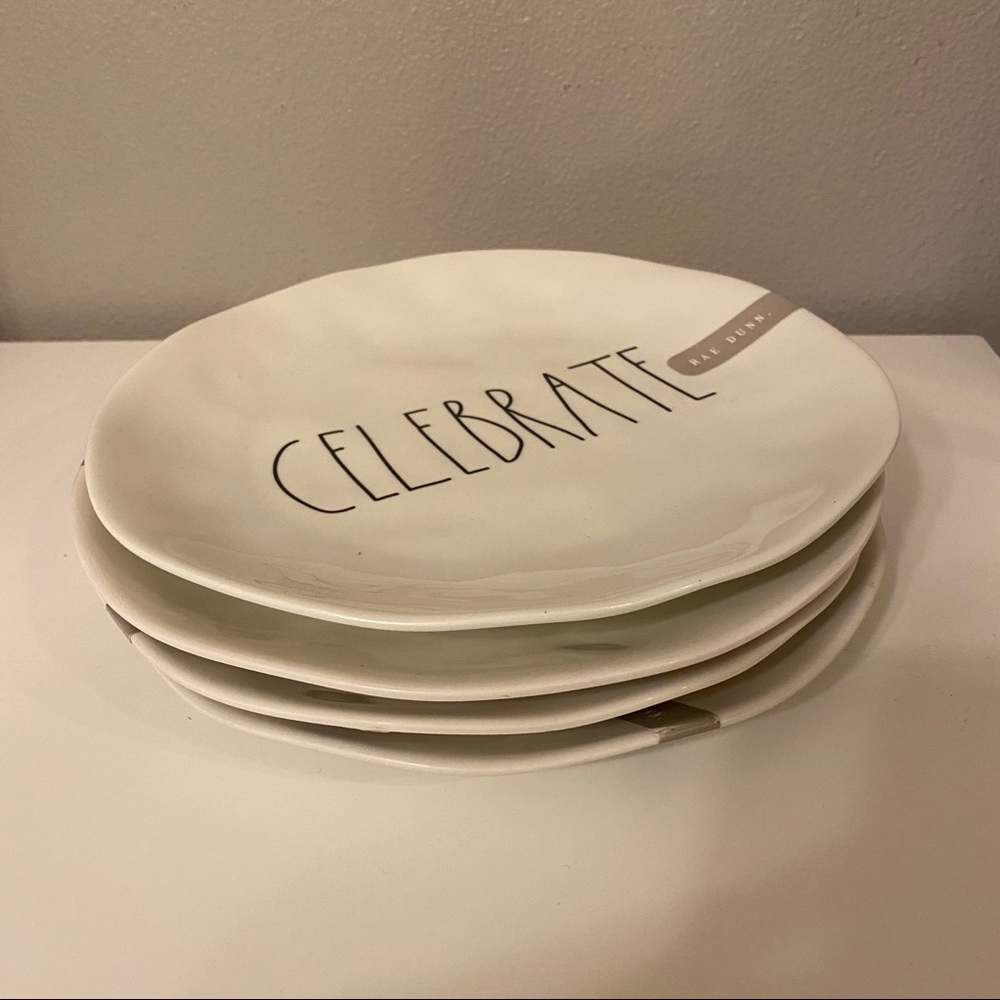 Rae Dunn - set of 4 Dinner Plates